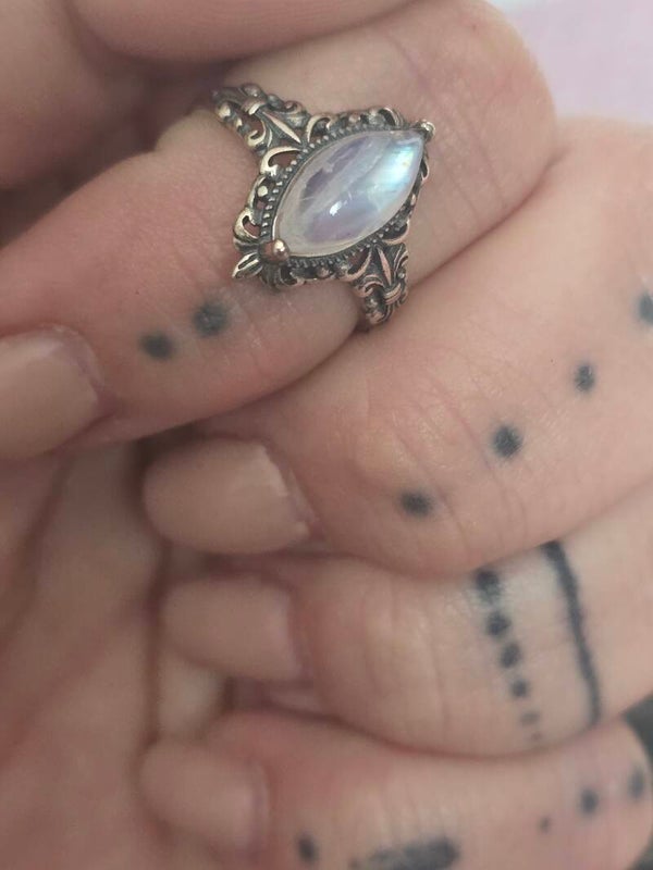Moonstone Adjustable Ring K43