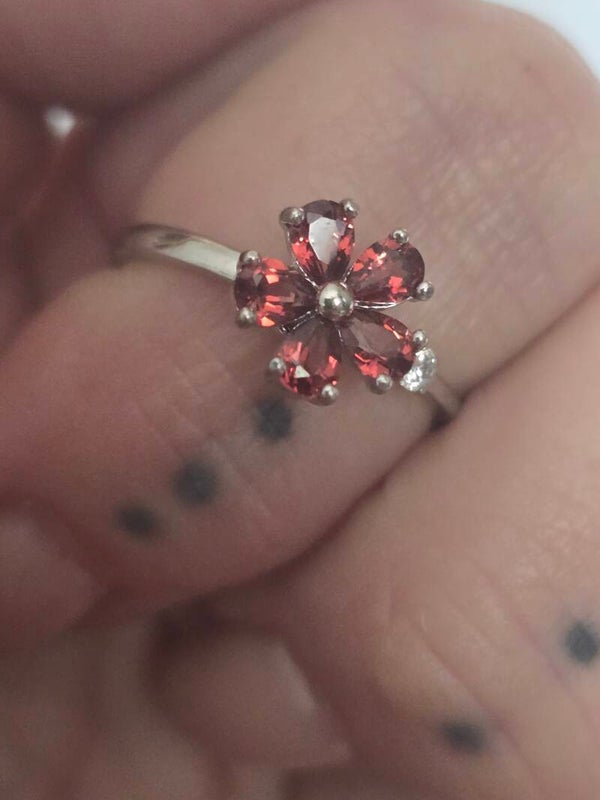 Garnet Adjustable Spinning Ring D124
