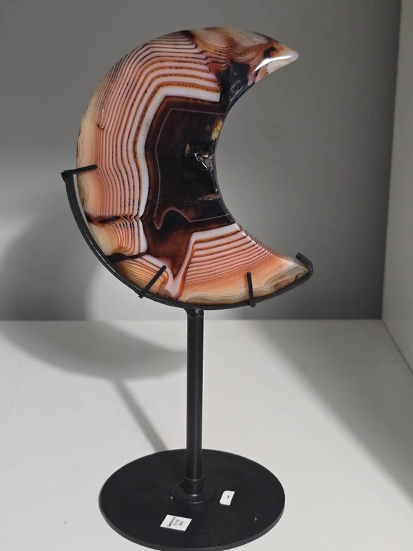 Sardonyx Moon In Stand D155