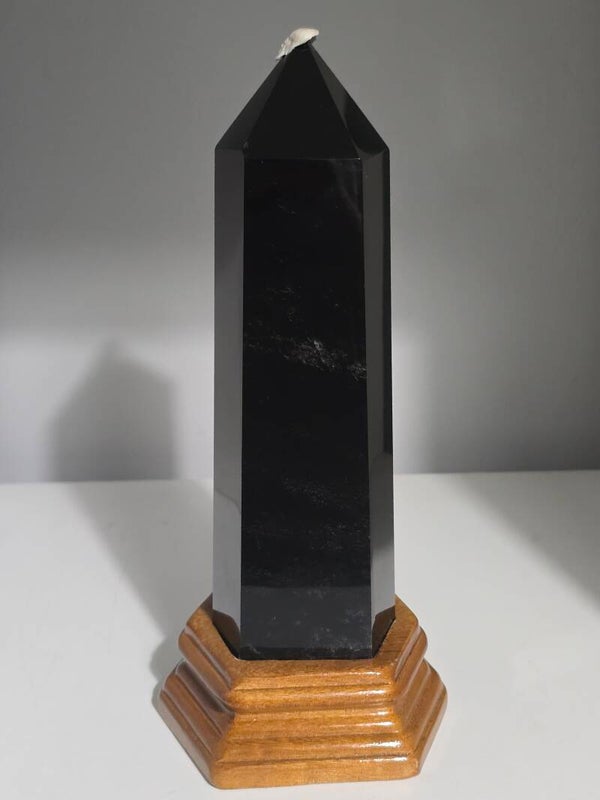 Tourmaline Tower in Stand R459