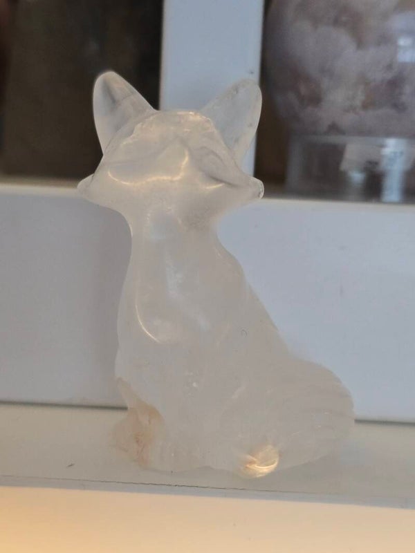 Clear Quartz Fox Carving S169