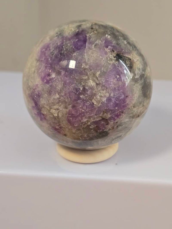 Hackmanite Sphere I04