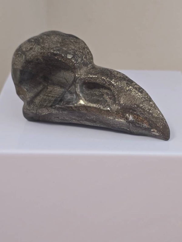 Pyrite Raven Head/Skull Carving Z897