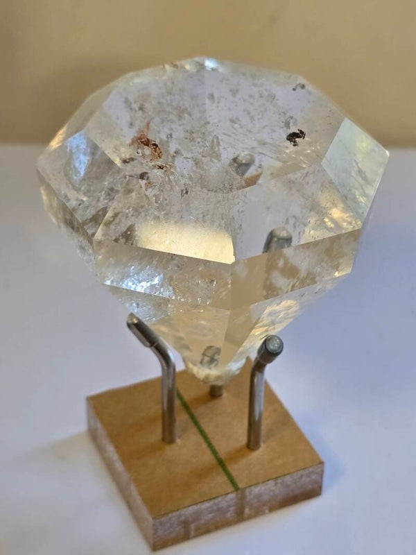 Clear Quartz Diamond on Stand I14
