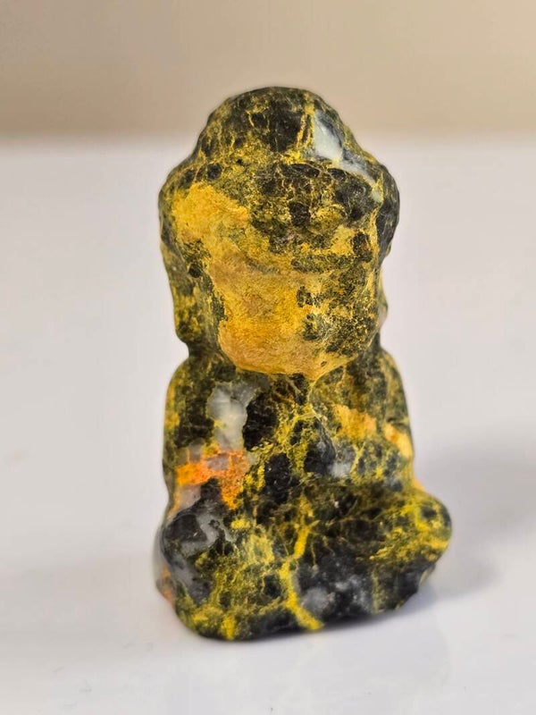 Bumblebee Jasper Buddha R648