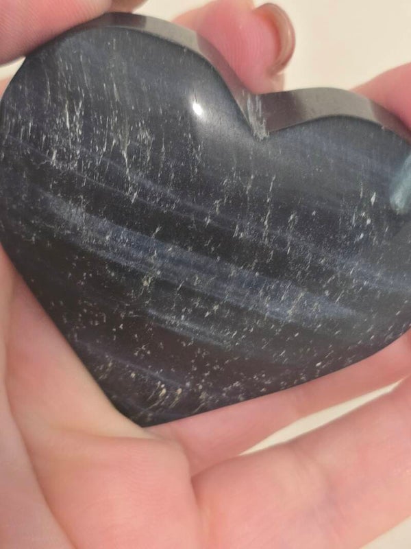 Blue Tiger Eye Heart R174