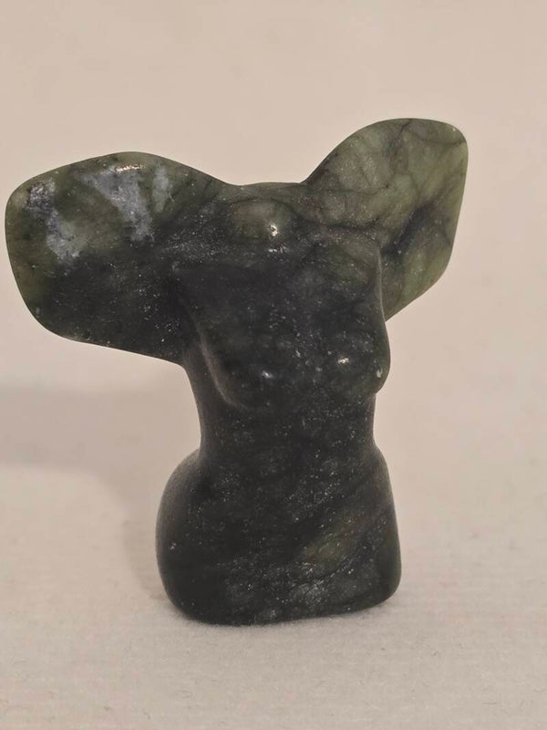 Green Jade Winged Lady R523E