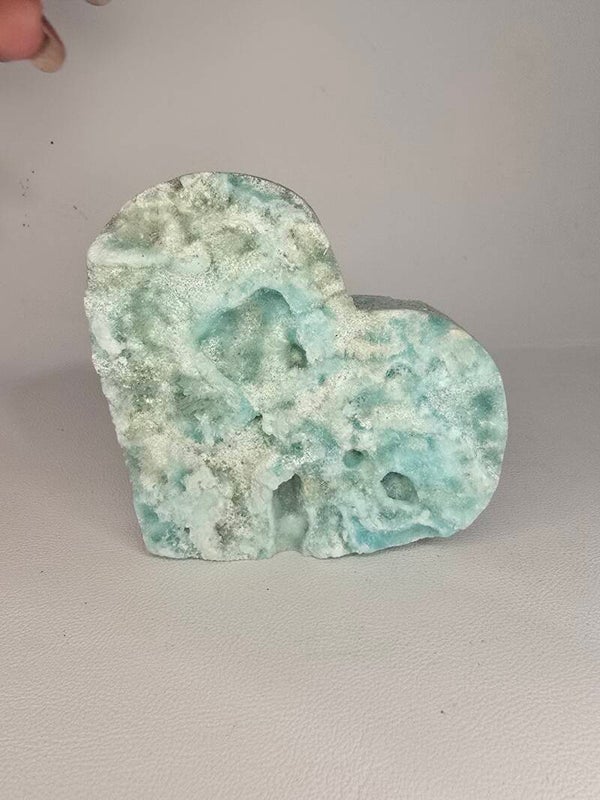Aragonite Heart F94A