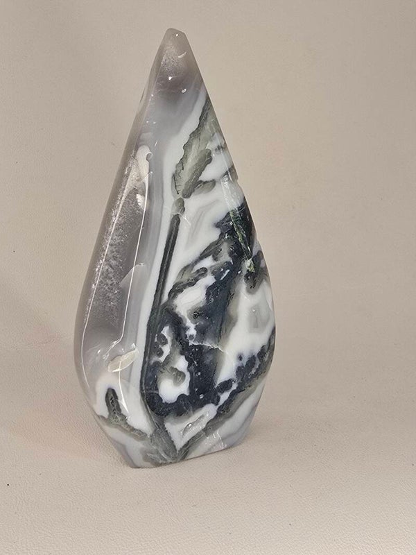 Moss Tear Freeform R641