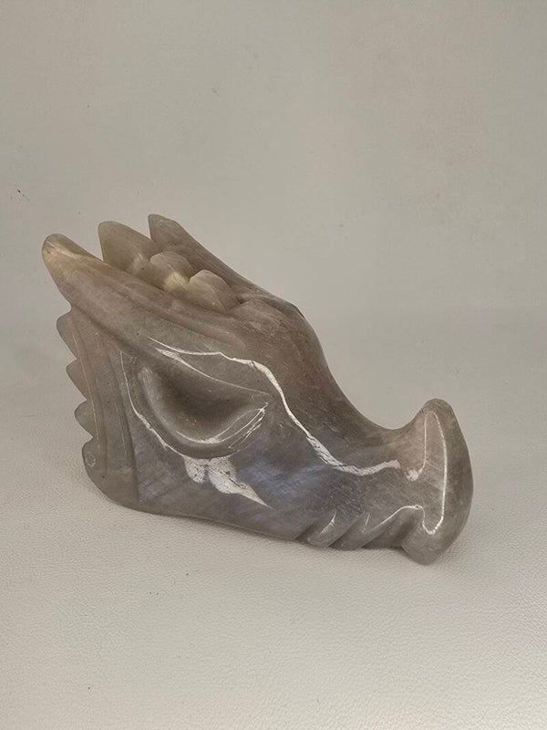 Moonstone Dragon Head Z238