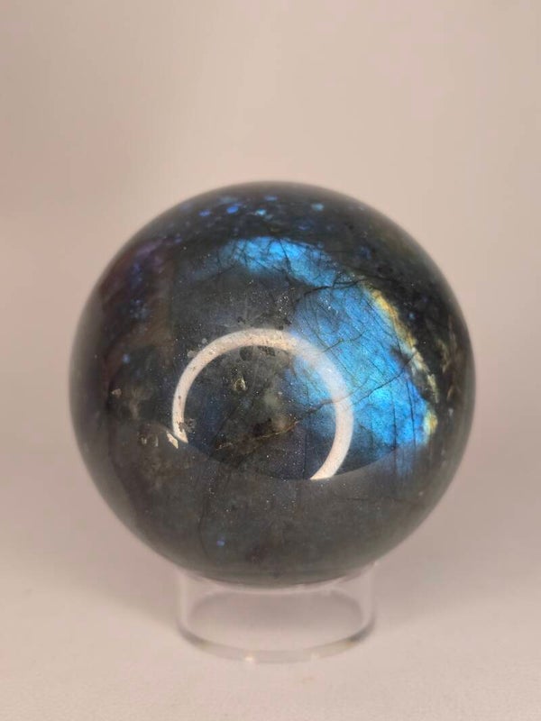 Labradorite Sphere 328g Z83