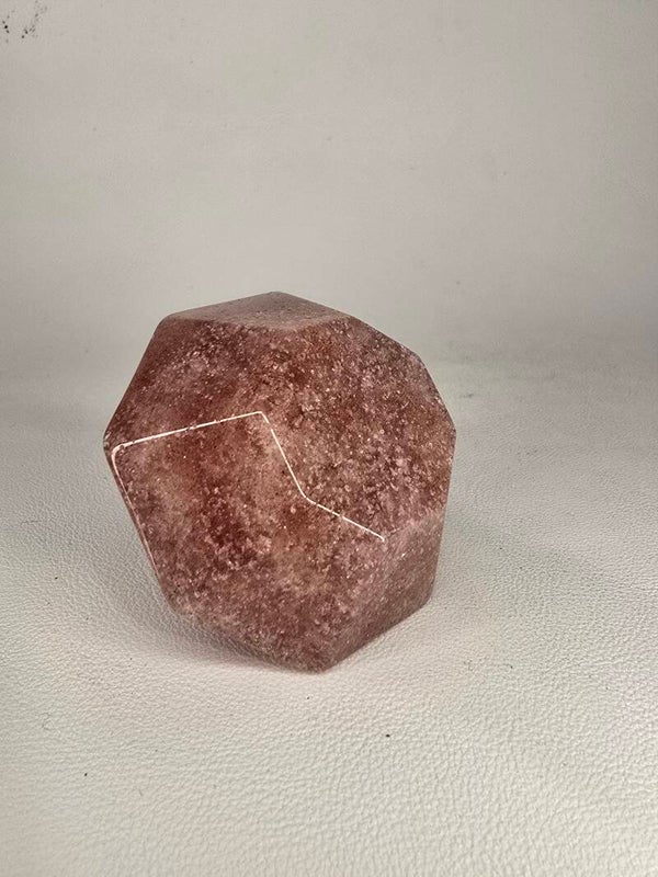 Strewberry Quartz Diamond R687