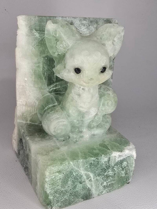 Fluorite 9tails Raw Carving 999g Z976