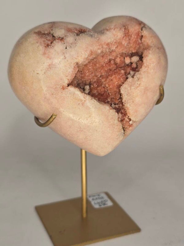 Pink Amethyst Heart on Custom Stand LW110