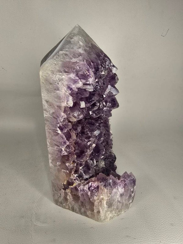 Amethyst Tower LW134 1145g