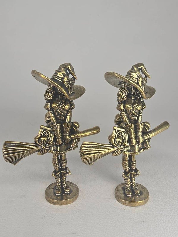 Brass Witch S318