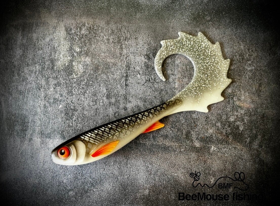 Baitfish curly beast