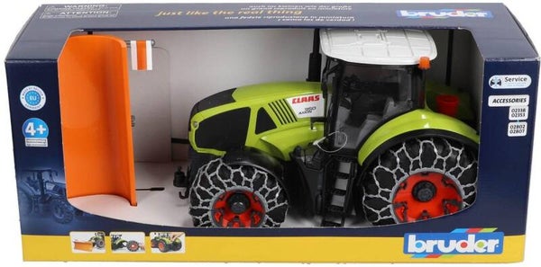 Bruder Claas Axion 950 met sneeuwkettingen en schuiver (03018)
