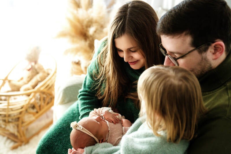 Professionele fotograaf Tienen - Tharwa Said Photography studio specialiseert in zwangerschaps en newborn fotografie