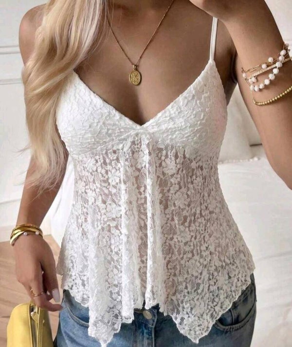 Camiseta de encaje floral