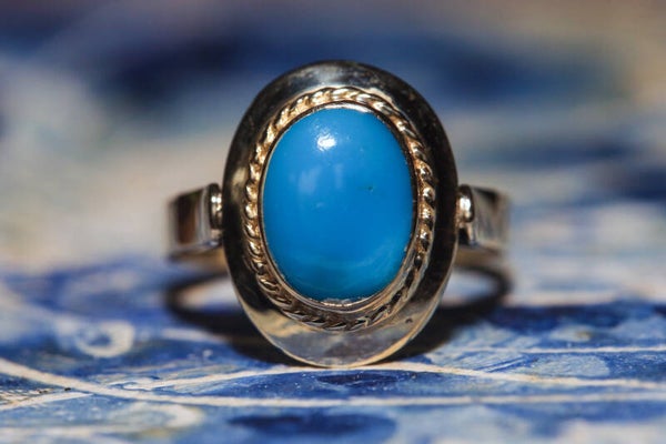 Bague or