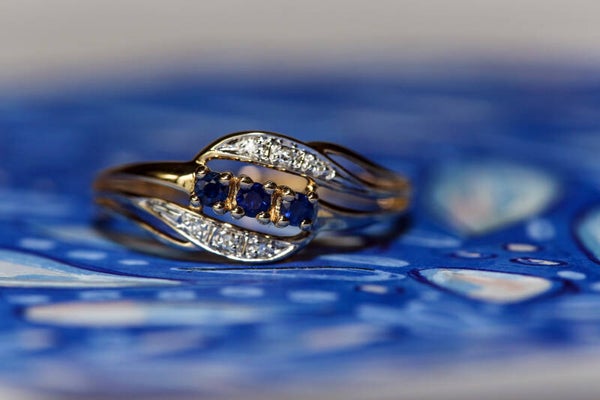 Bague or
