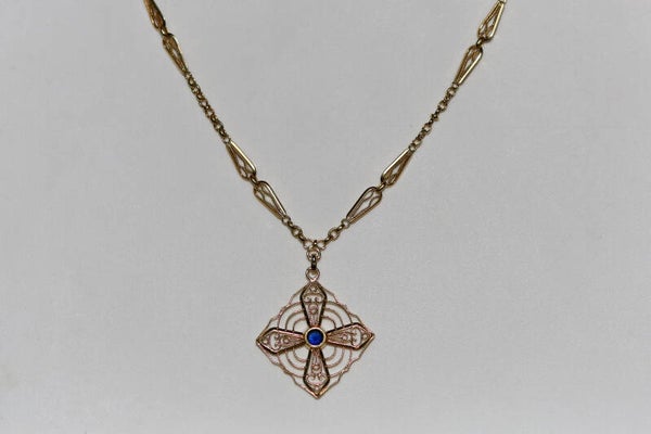Collier or