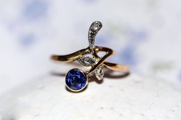 Bague or