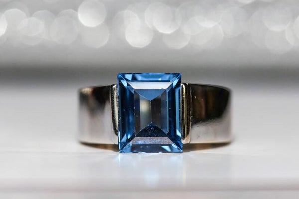 Bague or