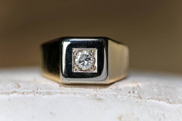 Bague or