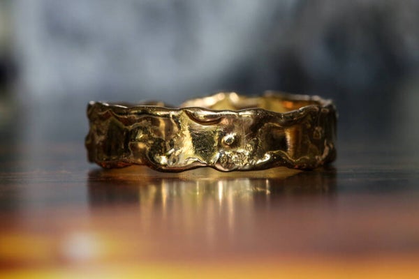 Bague or