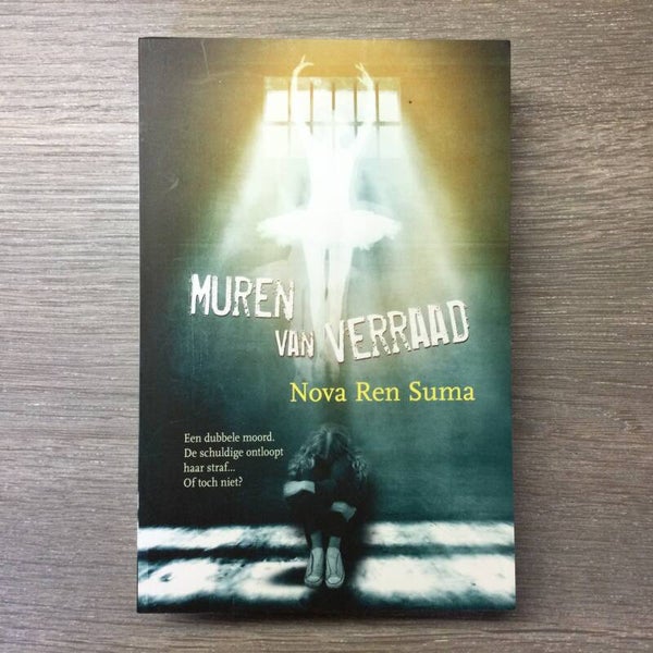 Muren van verraad - Nova Ren Suma - 2015