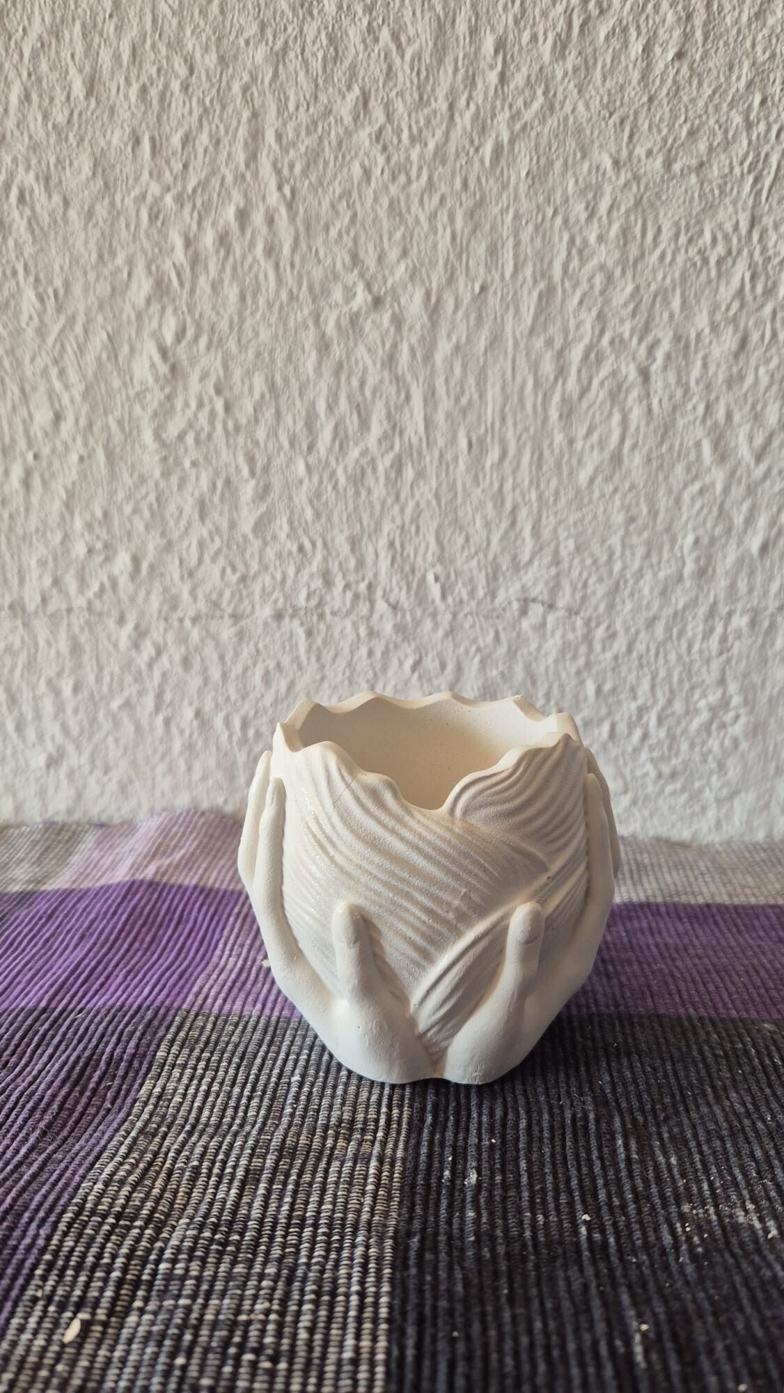 Vasen und Blumentöpfe