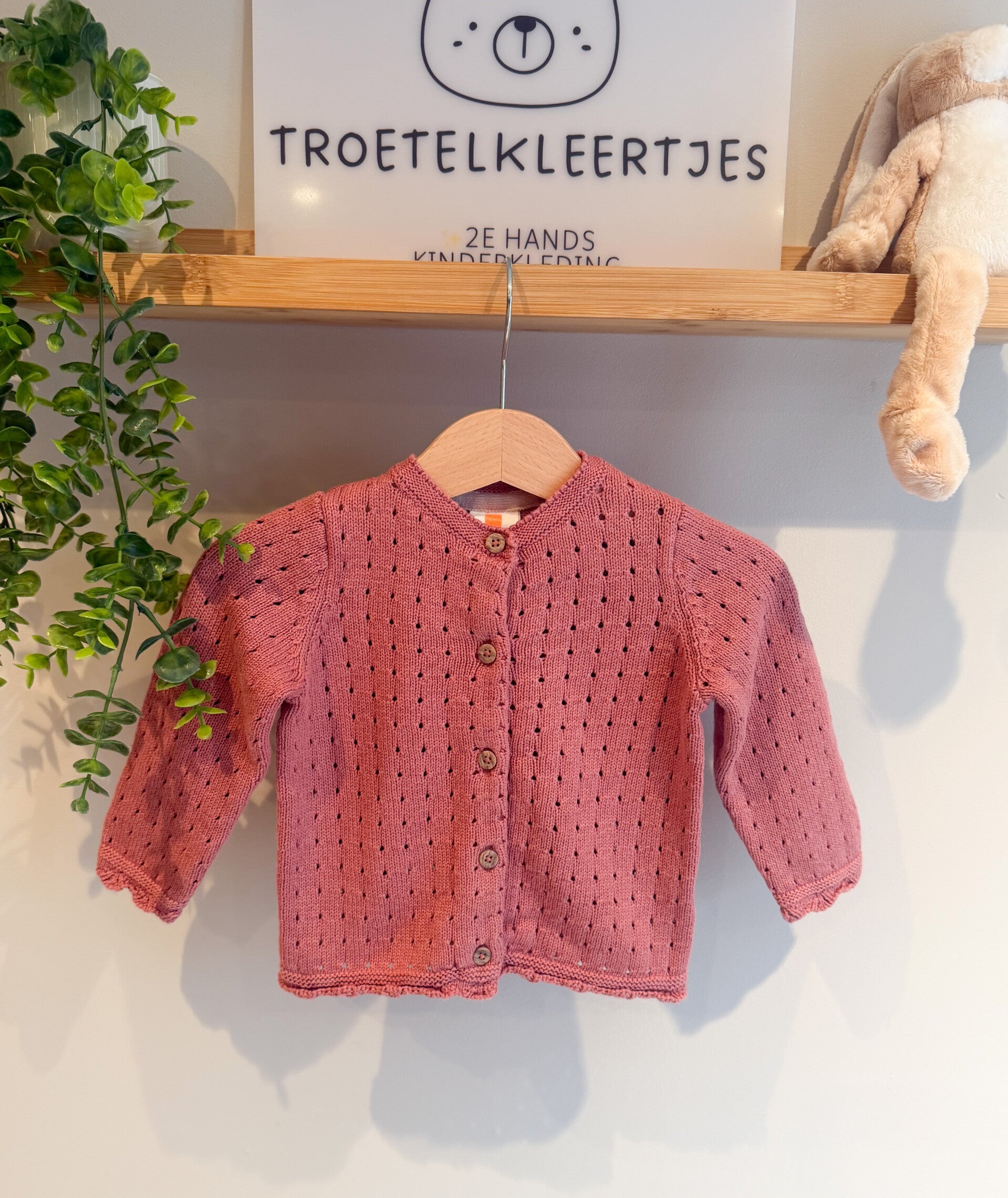 Hema Vestje Maat 68