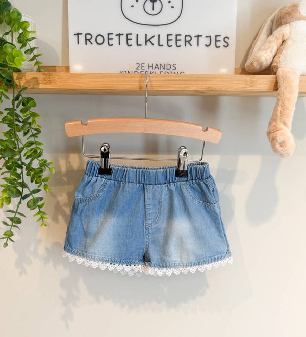 Kort Denimlook Broekje Maat 86