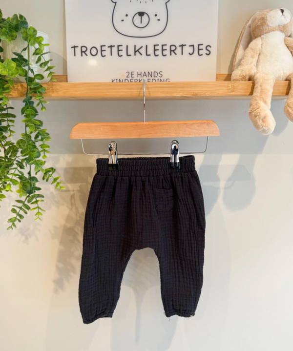 Z8 Broekje Maat 62