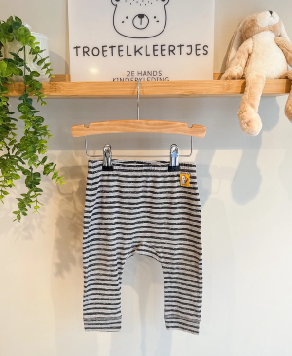 H&M Broekje Maat 80
