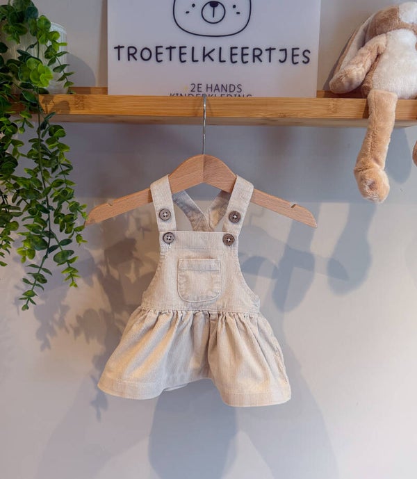 Newborn Tuinjurkje Maat 56
