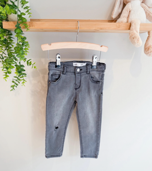 Zara Jeans Maat 92