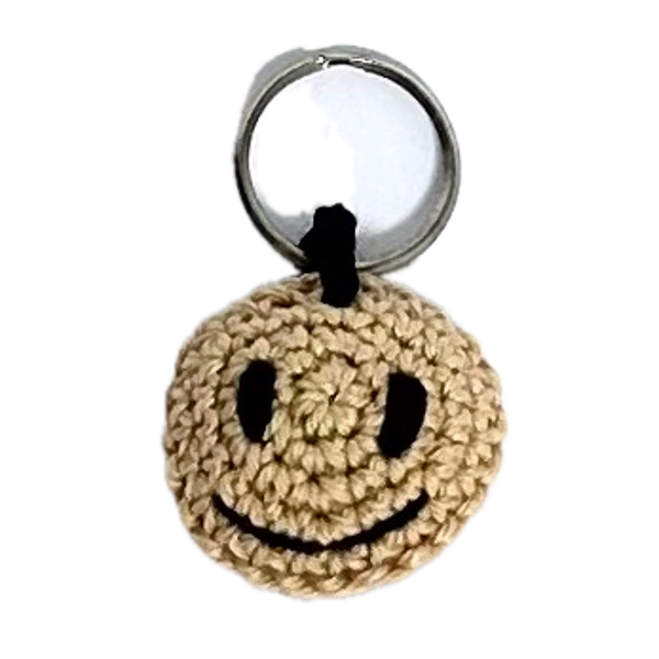 Smiley sleutelhanger / bag charm gehaakt