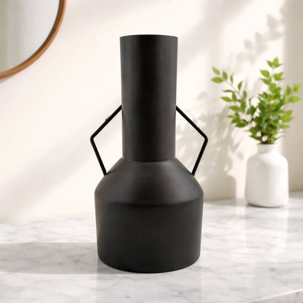 Vaas Lyon Black metaal