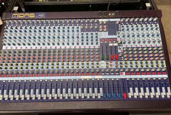 Midas Venice 320 Mischpult inkl. AAC Case