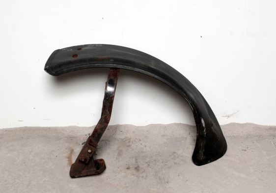 Case 150 Kotflügel vorne rechts