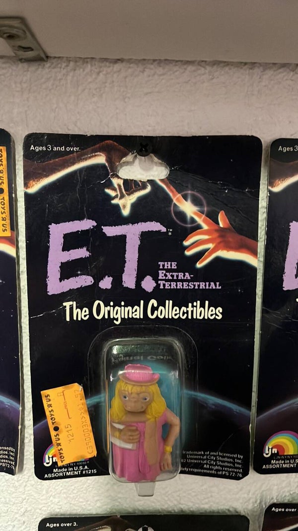 ljn  figurine E.T en robe seconde serie