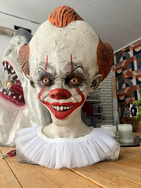 Buste clown ÇA taille reel
