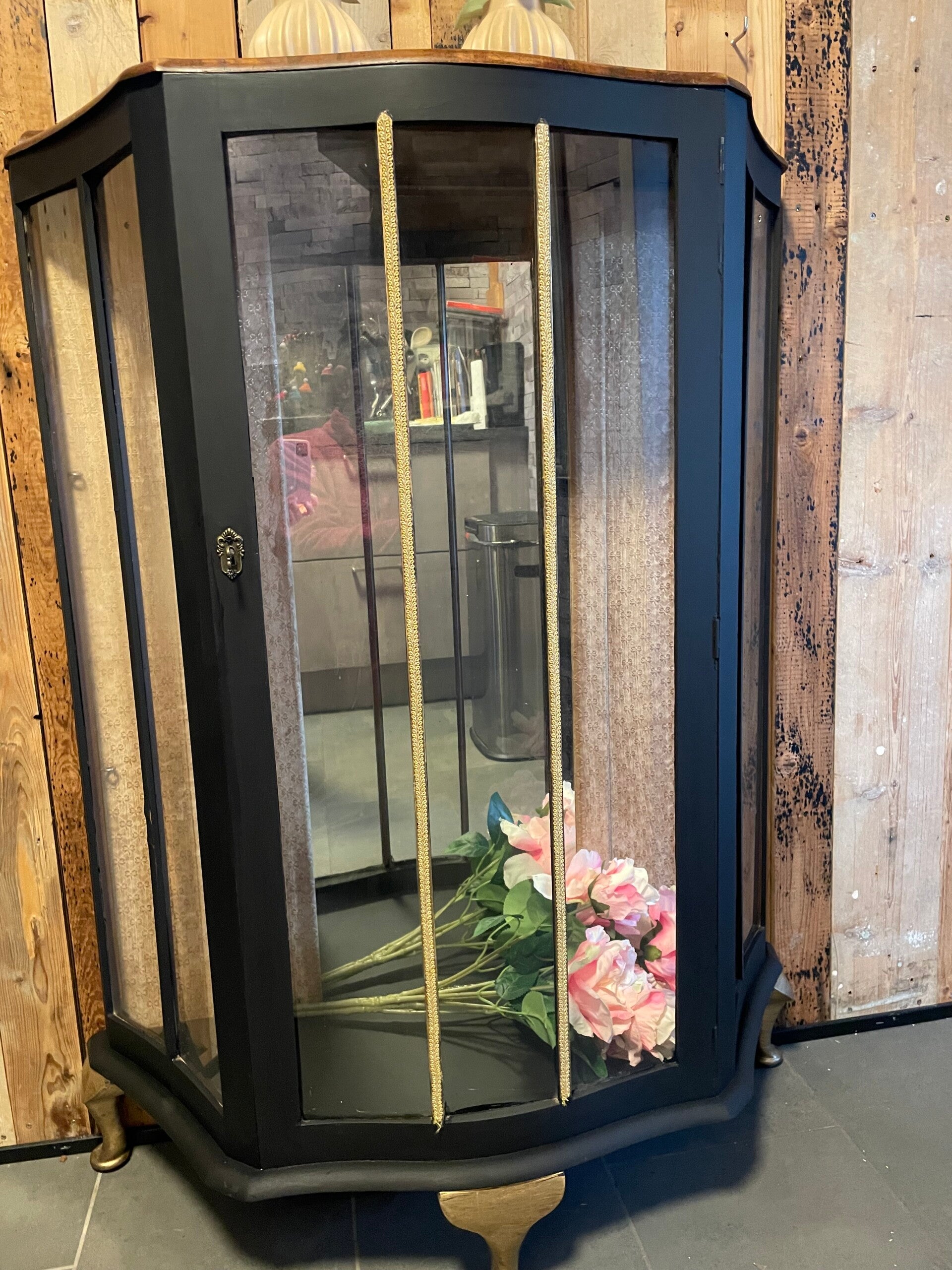 Ouderwetse Vitrinekast