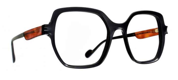 Caroline Abram Linda 265