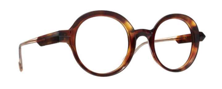 Caroline Abram Manon 316