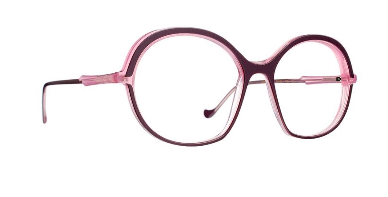 Caroline Abram Norya 910