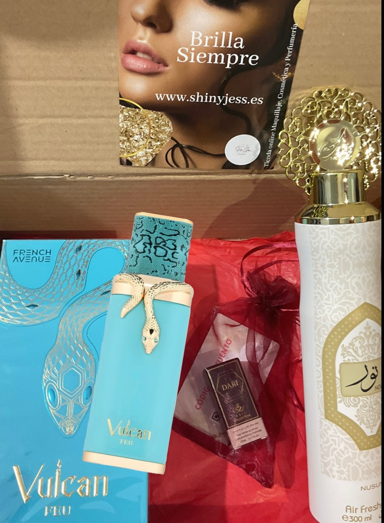 Set/Pack EDP Vulcan Feu Unisex by French Avenue 100 ml + Ambientador de regalo